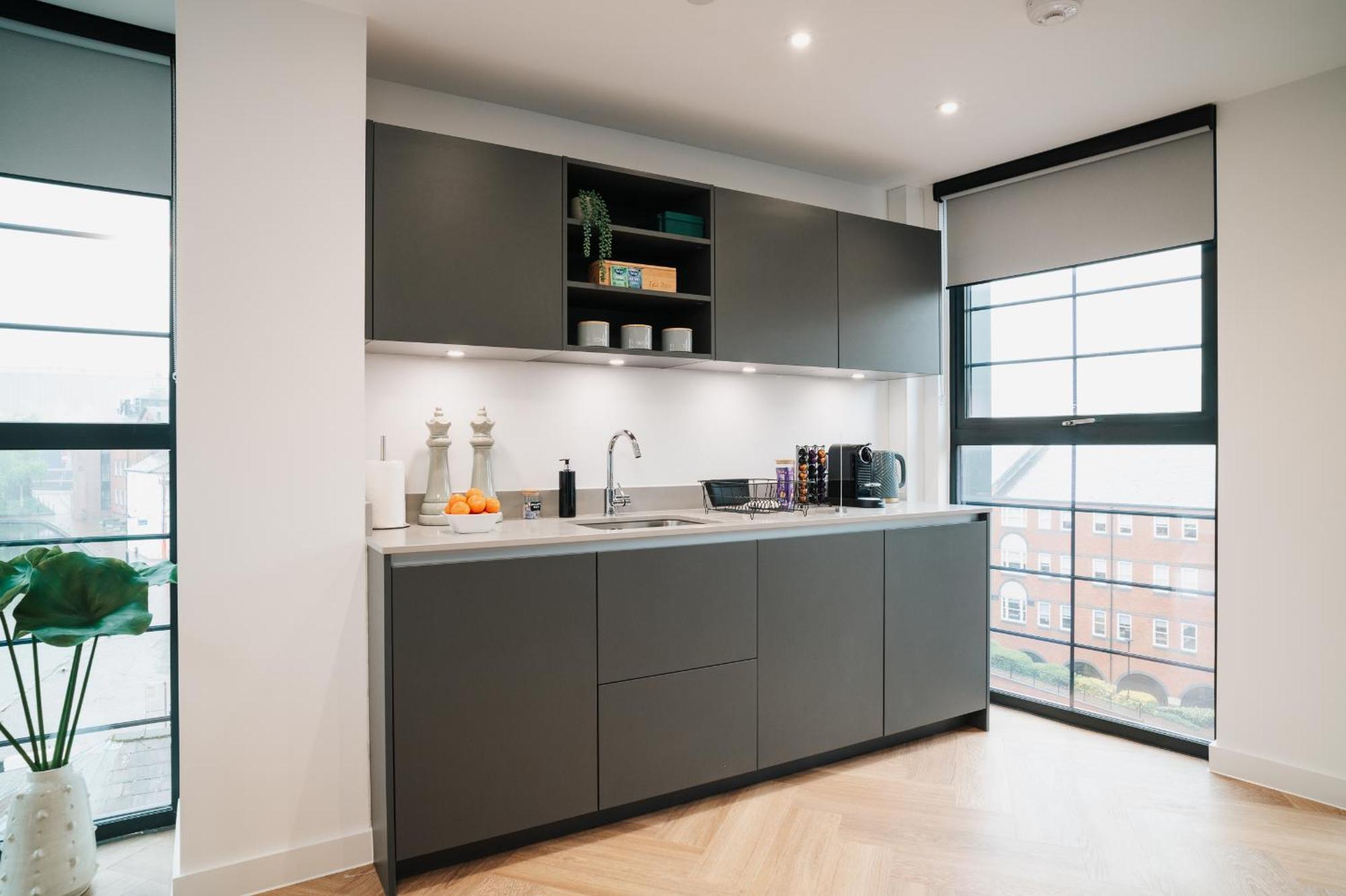 Luxury City & Canal View Stylish Pad, Family, Contractors, Fast Wifi Birmingham Dış mekan fotoğraf