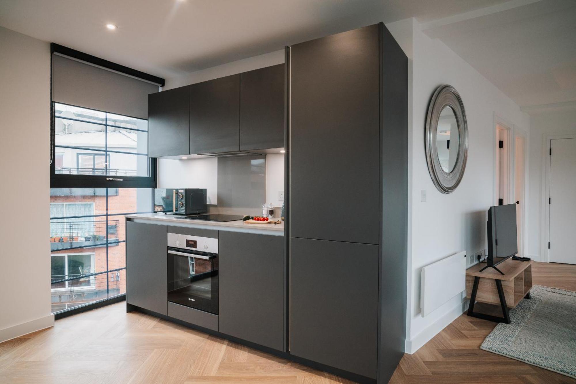 Luxury City & Canal View Stylish Pad, Family, Contractors, Fast Wifi Birmingham Dış mekan fotoğraf