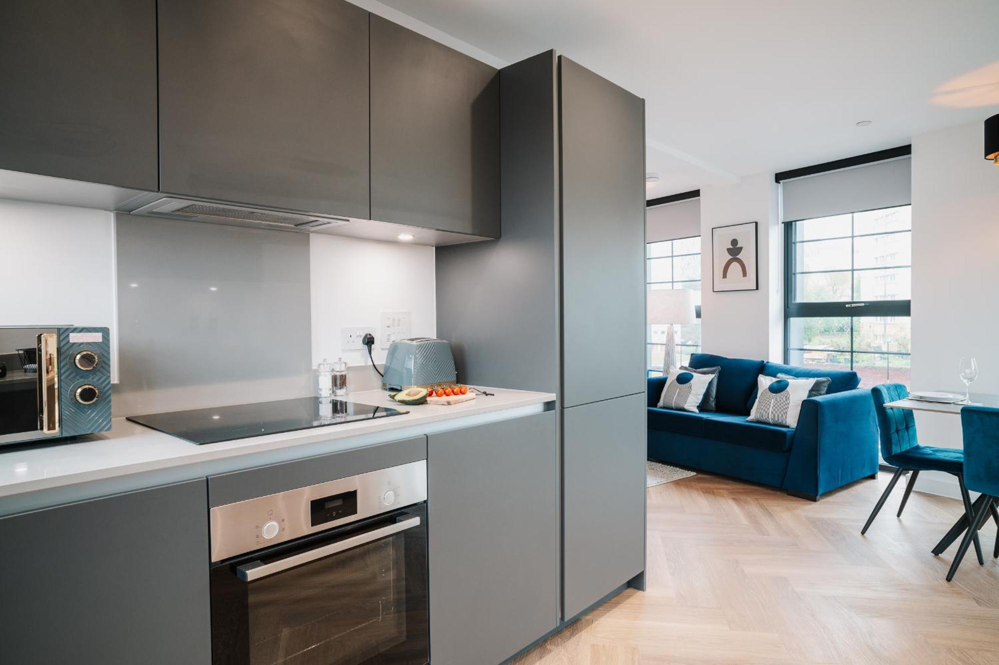 Luxury City & Canal View Stylish Pad, Family, Contractors, Fast Wifi Birmingham Dış mekan fotoğraf