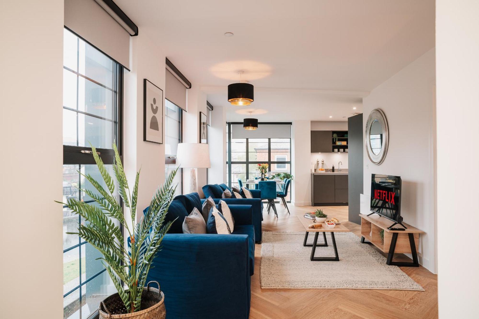 Luxury City & Canal View Stylish Pad, Family, Contractors, Fast Wifi Birmingham Dış mekan fotoğraf